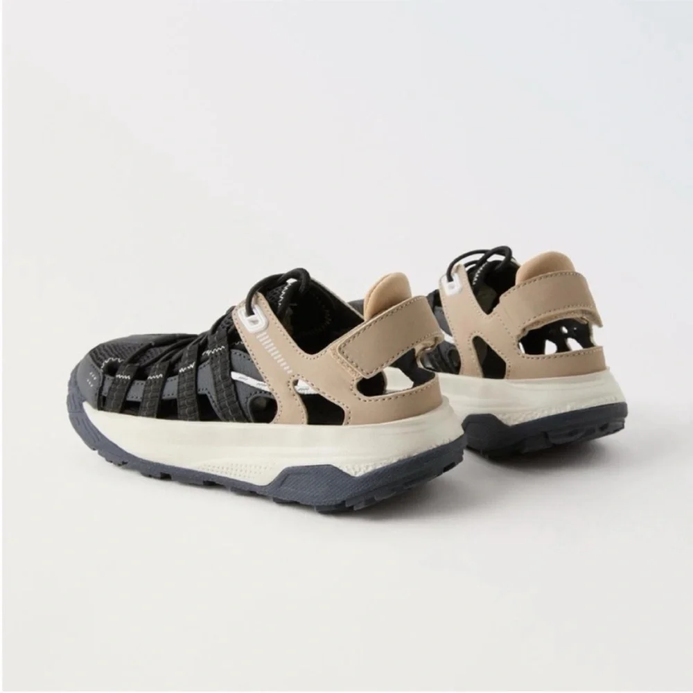 Zara kids, Black, SPORTY CAGE SNEAKERS, 12½ (7.4 inches)